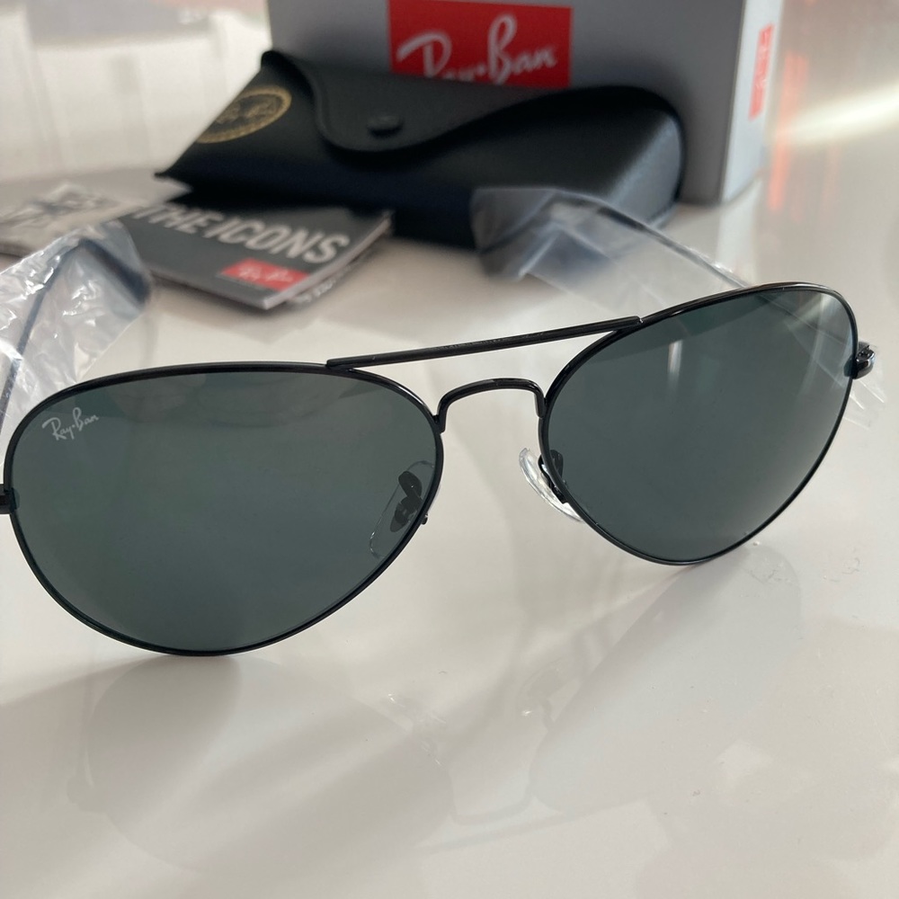 RayBan 3025 Aviator Black/Gray lenses 58mm